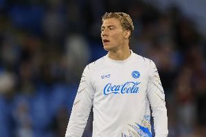 可4400万买断！22岁霍伊伦身价涨至4500万，在拿波里6场4球成主力