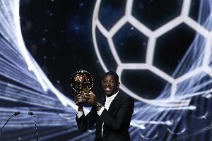 时隔6年再破亿！德转管理员：必须用涨身价庆祝登贝莱荣获金球奖